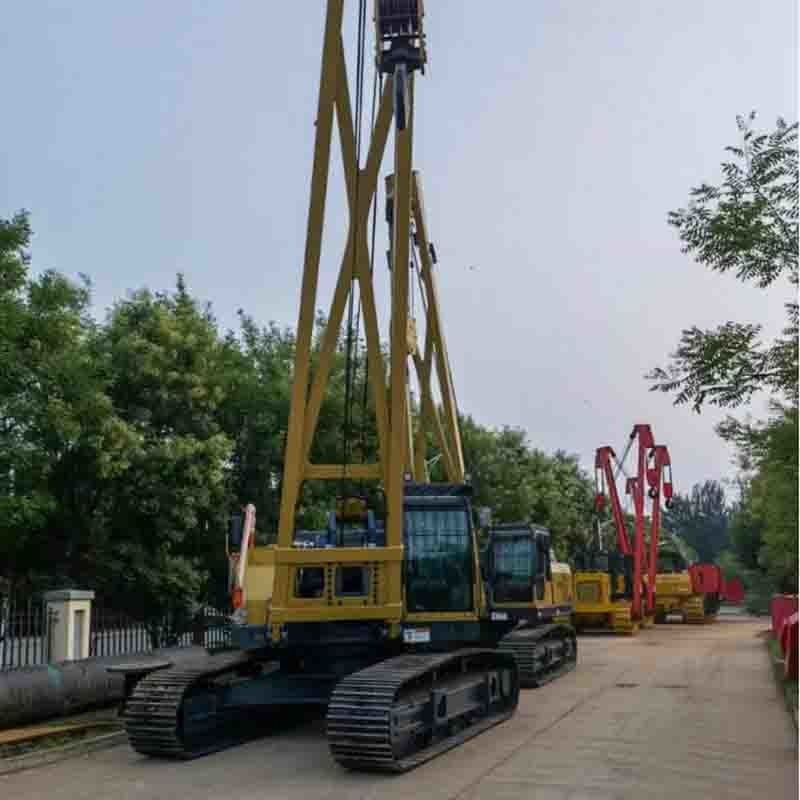 90T طبقة خط أنابيب الجانب ذراع مجنزرة نوع الجبل الهيدروليكي